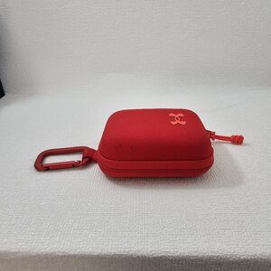 UnderArmor UX Tech case with Carabiner